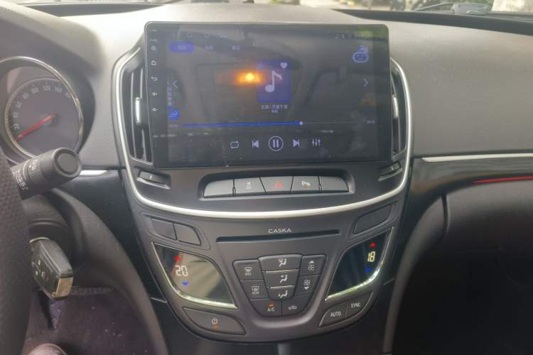 Used Buick Regal 2015 1.6T Leading Technology Model Audio And AC Panel