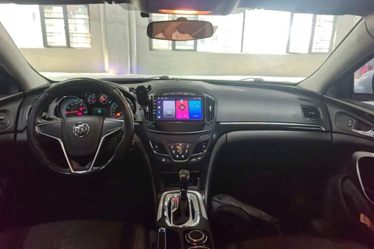 Used Buick Regal 2015 1.6T Leading Technology Model Center Console