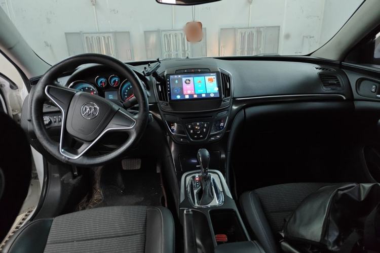 Used Buick Regal 2015 1.6T Leading Technology Model Center Console