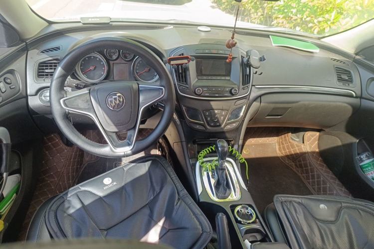 Used Buick Regal 2015 1.6T Leading Technology Model Center Console