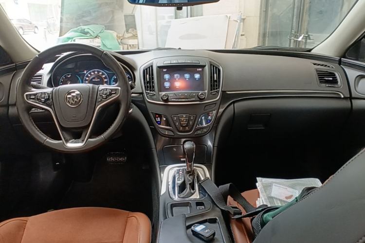 Used Buick Regal 2015 1.6T Elite Tech Model Center Console