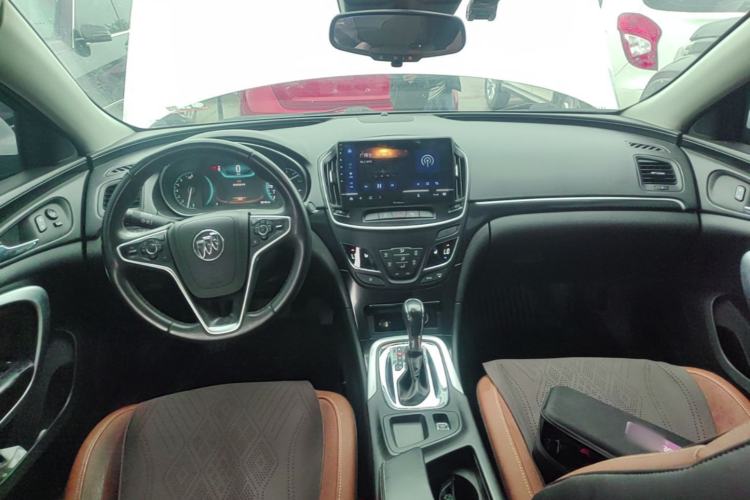 Used Buick Regal 2015 1.6T Elite Tech Model Center Console
