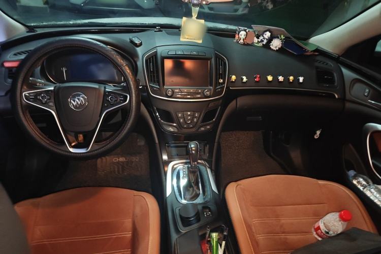 Used Buick Regal 2015 1.6T Elite Tech Model Center Console
