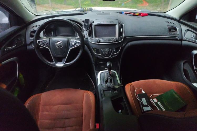 Used Buick Regal 2015 1.6T Elite Tech Model Center Console
