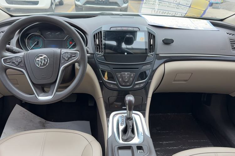 Used Buick Regal 2015 2.0L Elite Fashion Edition Center Console