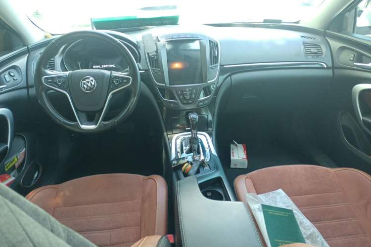 Used Buick Regal 2015 1.6T Elite Tech Model Center Console