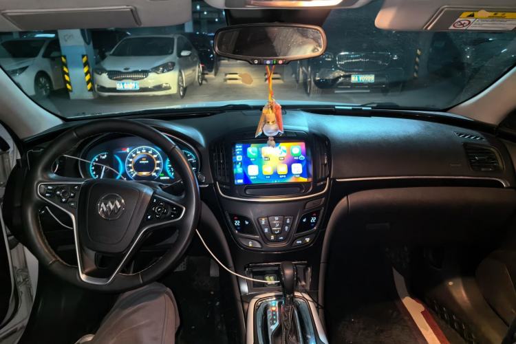 Used Buick Regal 2015 1.6T Elite Tech Model Center Console