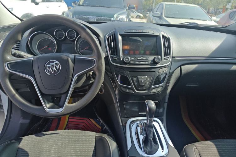 Used Buick Regal 2015 1.6T Leading Technology Model Center Console