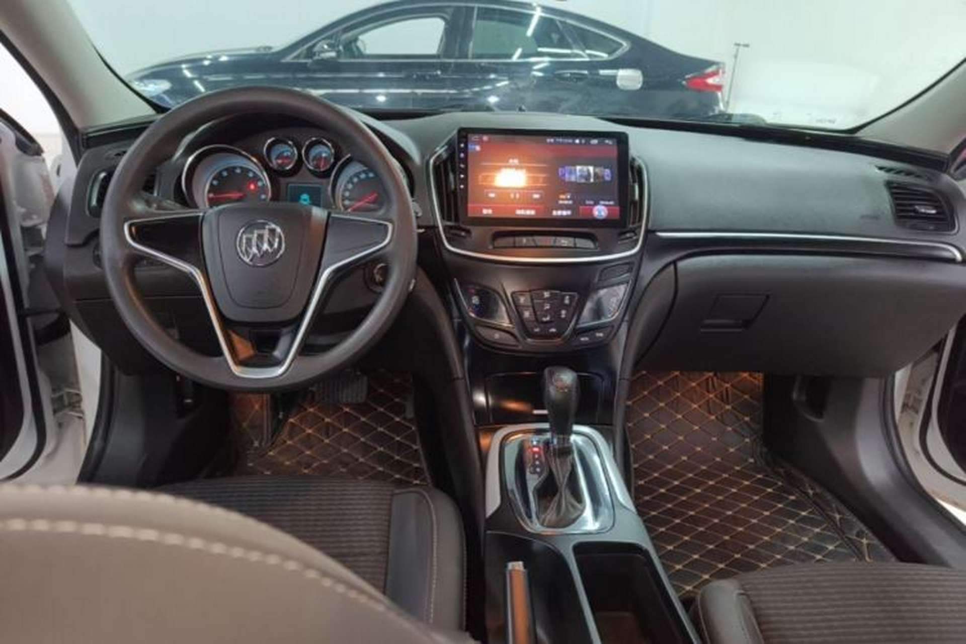 Used Buick Regal 2015 1.6T Leading Technology Model Center Console