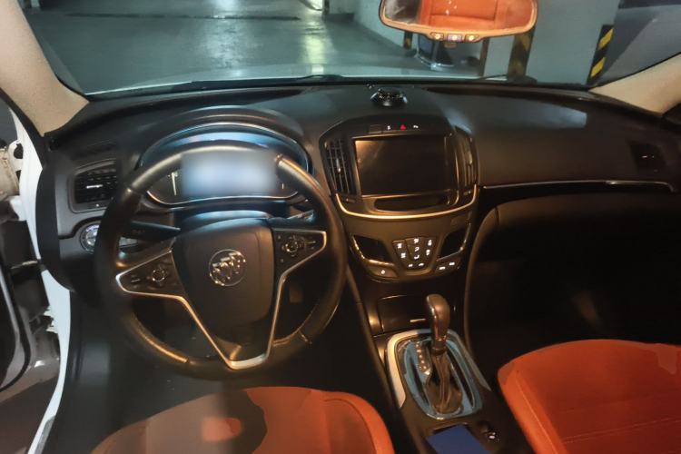 Used Buick Regal 2015 1.6T Elite Tech Model Center Console