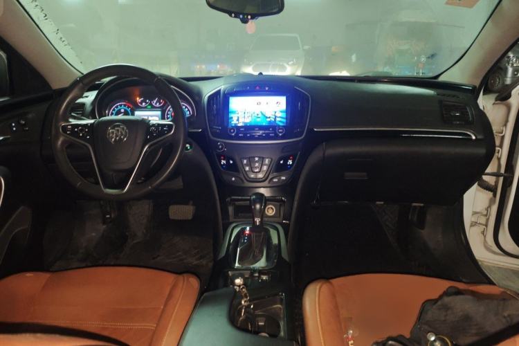 Used Buick Regal 2015 GS 2.0T Grand Sport Edition Center Console