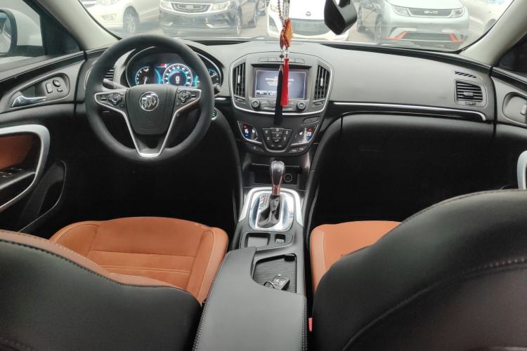 Used Buick Regal 2015 1.6T Elite Tech Model Center Console