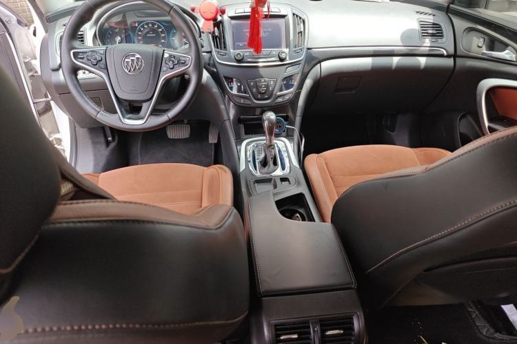 Used Buick Regal 2015 1.6T Elite Tech Model Center Console