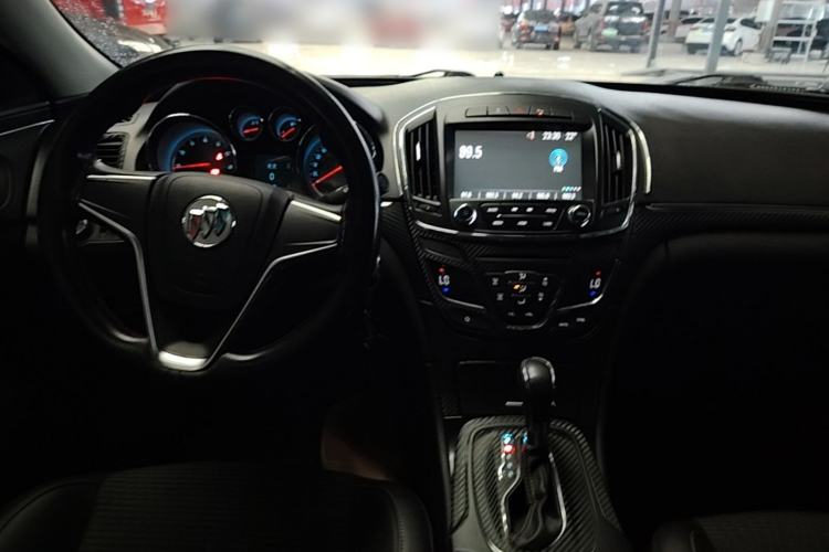 Used Buick Regal 2015 1.6T Leading Technology Model Center Console
