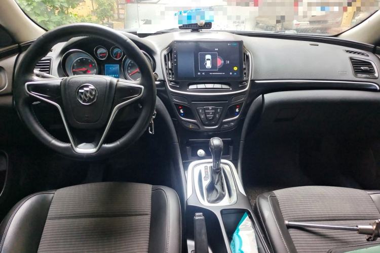 Used Buick Regal 2015 1.6T Leading Technology Model Center Console