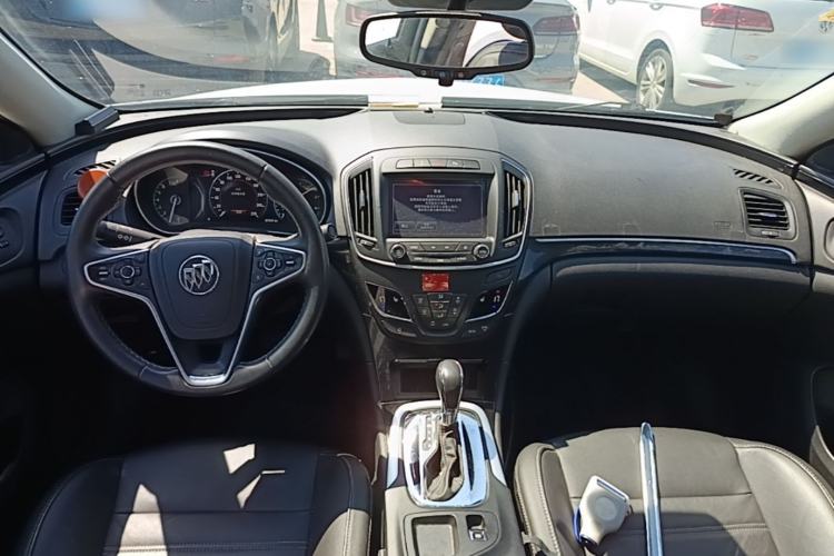 Used Buick Regal 2015 1.6T Elite Tech Model Center Console