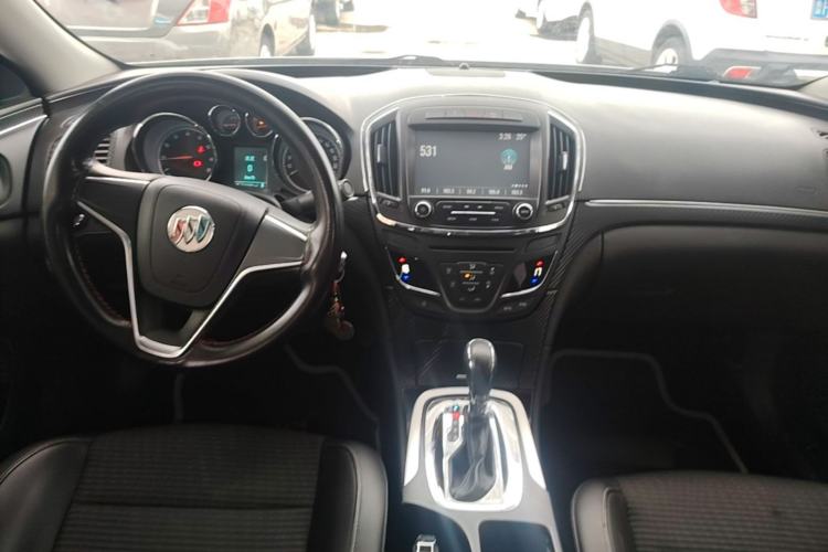 Used Buick Regal 2015 1.6T Leading Technology Model Center Console