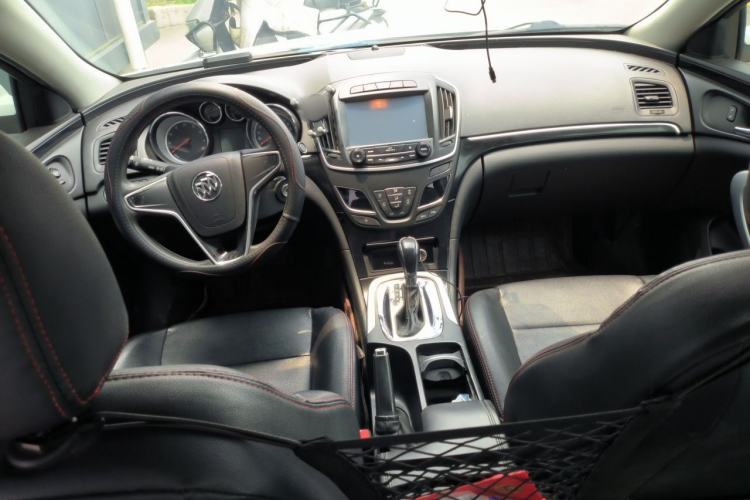 Used Buick Regal 2015 1.6T Leading Technology Model Center Console