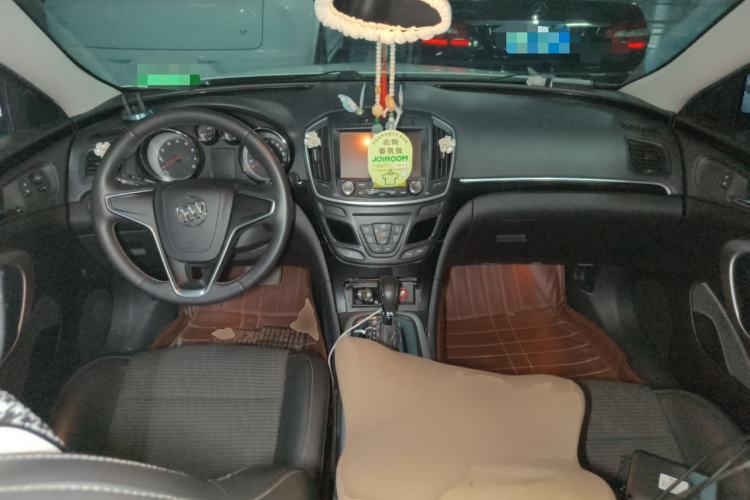 Used Buick Regal 2015 1.6T Leading Technology Model Center Console