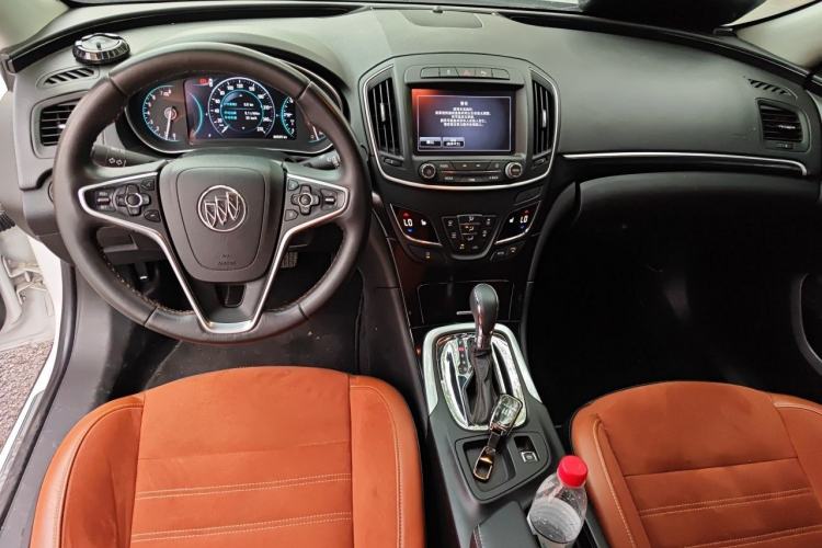 Used Buick Regal 2015 1.6T Elite Tech Model Center Console