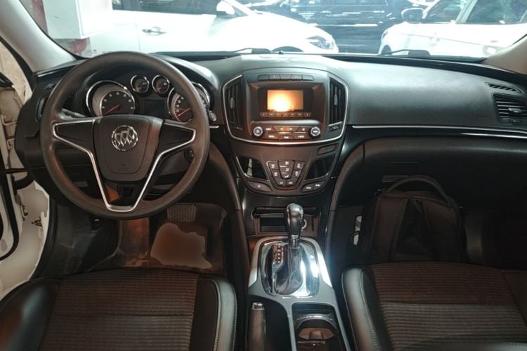 Used Buick Regal 2015 1.6T Leading Technology Model Center Console