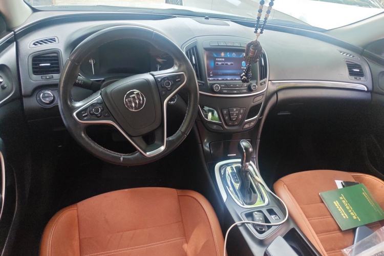 Used Buick Regal 2015 1.6T Elite Tech Model Center Console