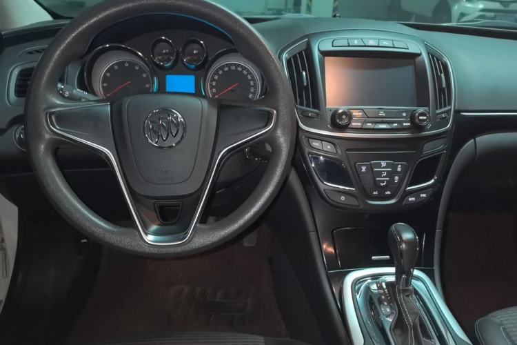 Used Buick Regal 2015 1.6T Leading Technology Model Center Console