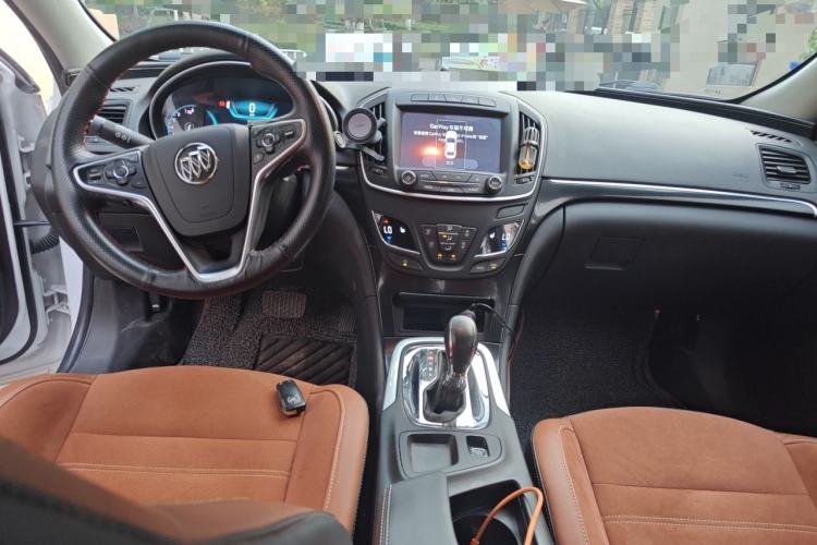 Used Buick Regal 2015 1.6T Elite Tech Model Center Console