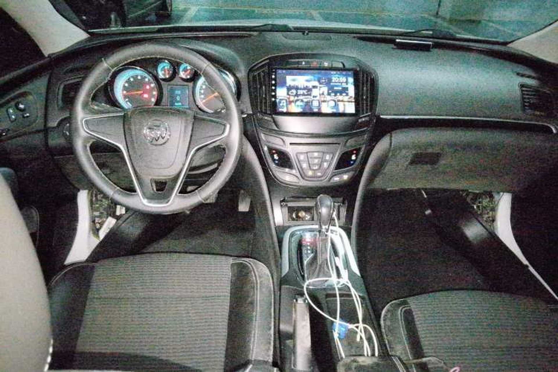 Used Buick Regal 2015 1.6T Leading Technology Model Center Console