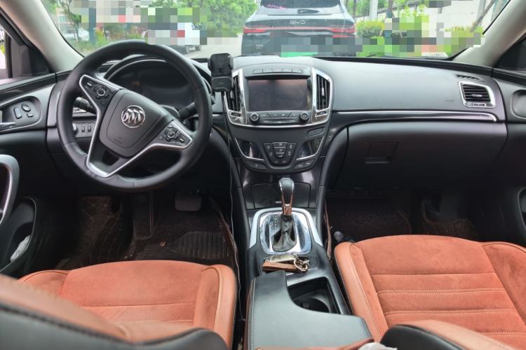 Used Buick Regal 2015 1.6T Elite Tech Model Center Console