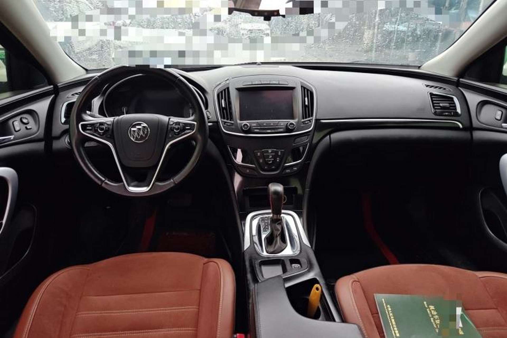 Used Buick Regal 2015 1.6T Elite Tech Model Center Console