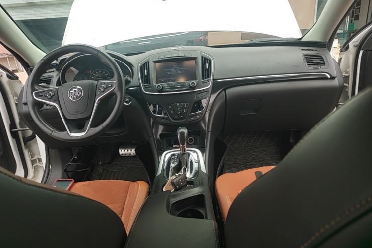 Used Buick Regal 2015 1.6T Elite Tech Model Center Console