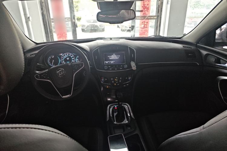 Used Buick Regal 2015 1.6T Elite Tech Model Center Console