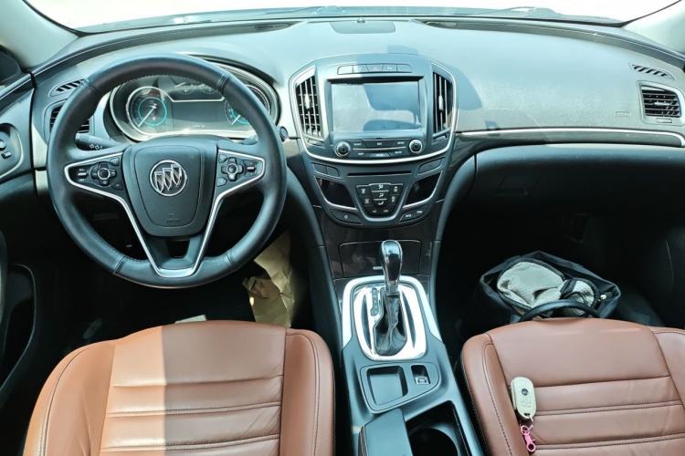 Used Buick Regal 2015 GS 2.0T Grand Sport Edition Center Console