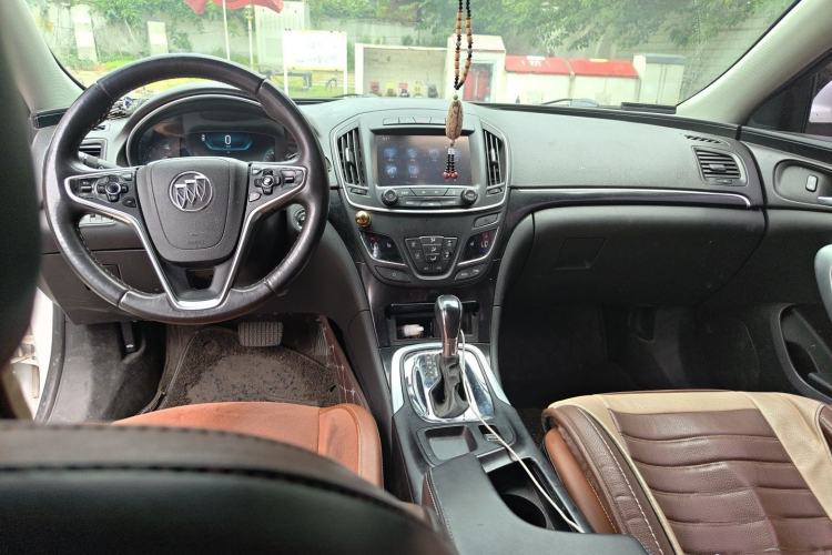 Used Buick Regal 2015 1.6T Elite Tech Model Center Console