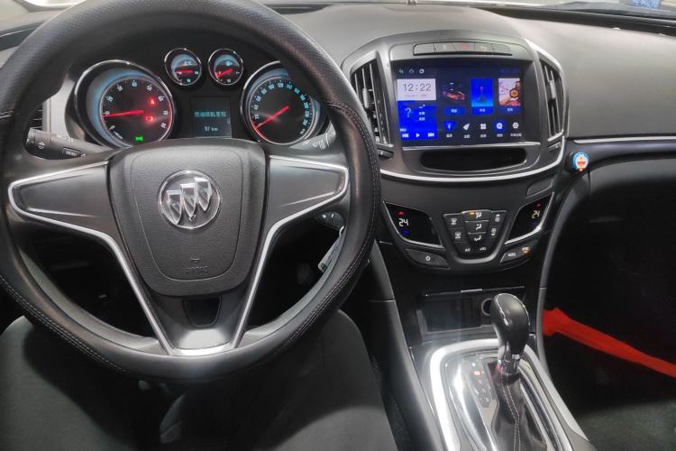Used Buick Regal 2015 1.6T Leading Technology Model Center Console
