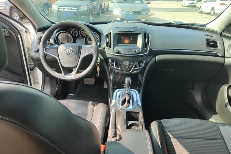 Used Buick Regal 2015 1.6T Leading Technology Model Center Console