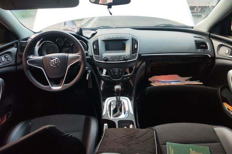 Used Buick Regal 2015 1.6T Leading Technology Model Center Console