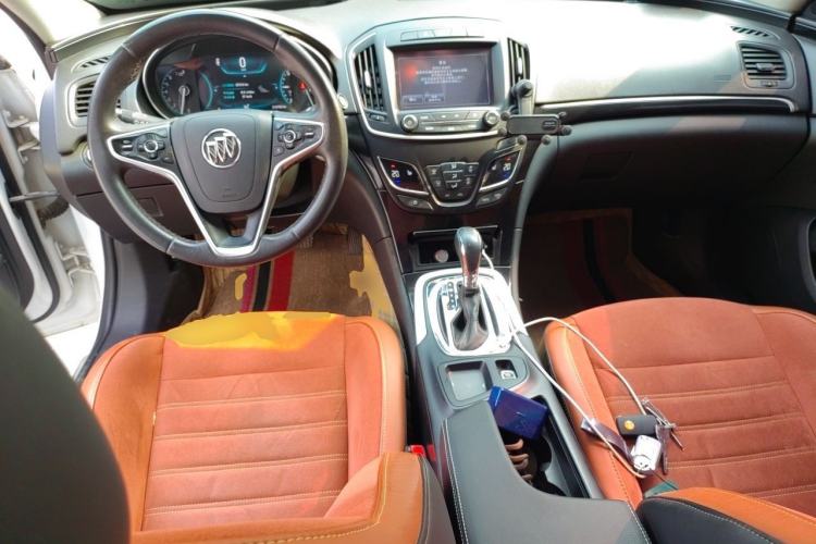 Used Buick Regal 2015 1.6T Elite Tech Model Center Console