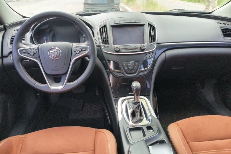 Used Buick Regal 2015 1.6T Elite Tech Model Center Console