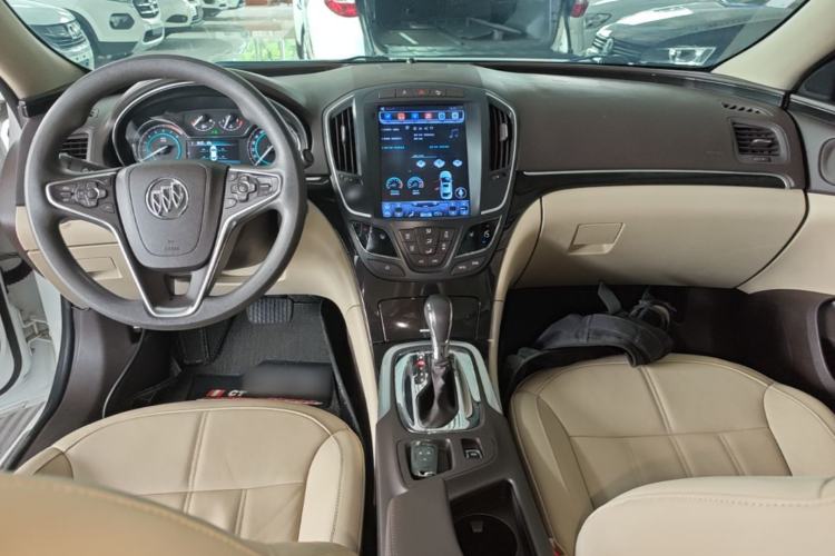 Used Buick Regal 2015 2.0L Elite Fashion Edition Center Console