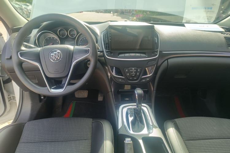 Used Buick Regal 2015 1.6T Leading Technology Model Center Console