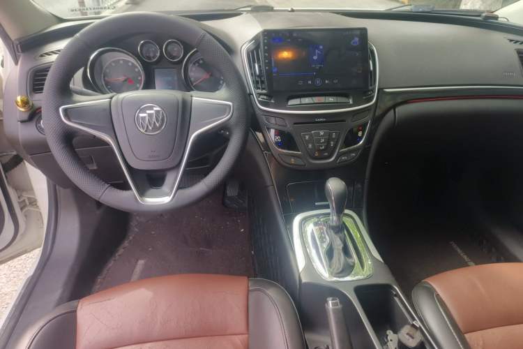 Used Buick Regal 2015 1.6T Leading Technology Model Center Console