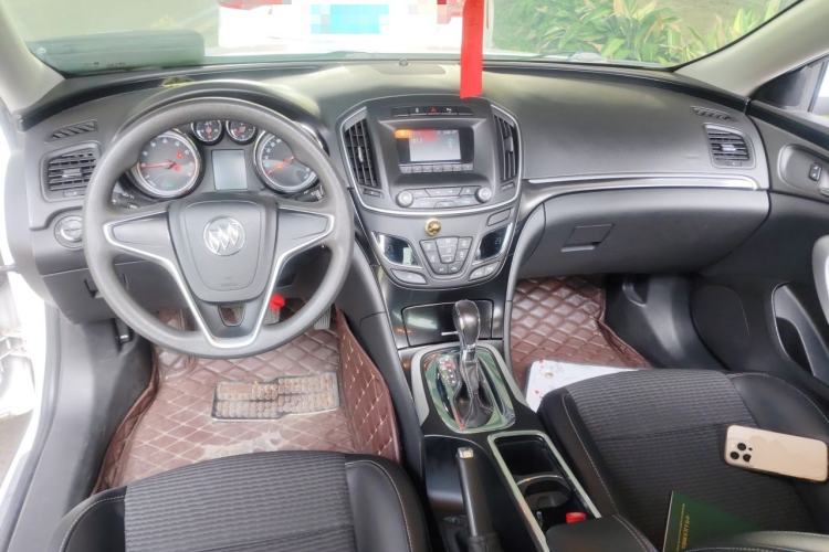 Used Buick Regal 2015 1.6T Leading Technology Model Center Console
