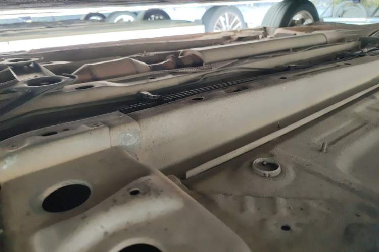 Used Buick Regal 2015 1.6T Leading Technology Model Chassis Front Right