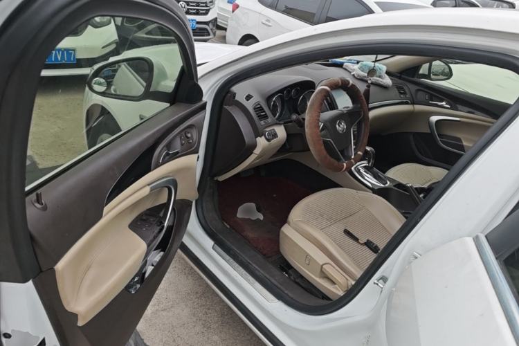 Used Buick Regal 2015 2.0L Leading Fashion Edition Driver Seat