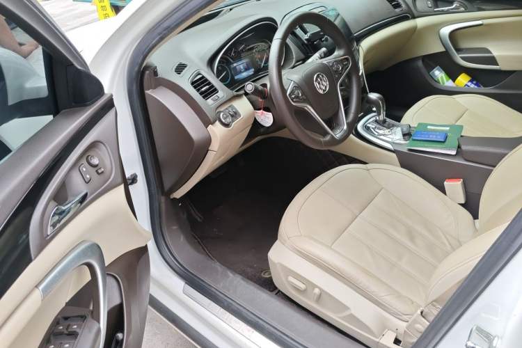Used Buick Regal 2015 2.0L Elite Fashion Edition Driver Seat