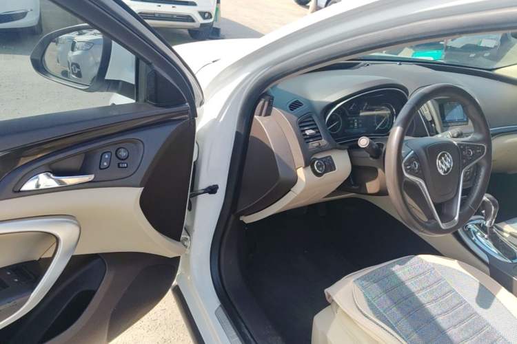 Used Buick Regal 2015 2.0L Elite Fashion Edition Driver Seat