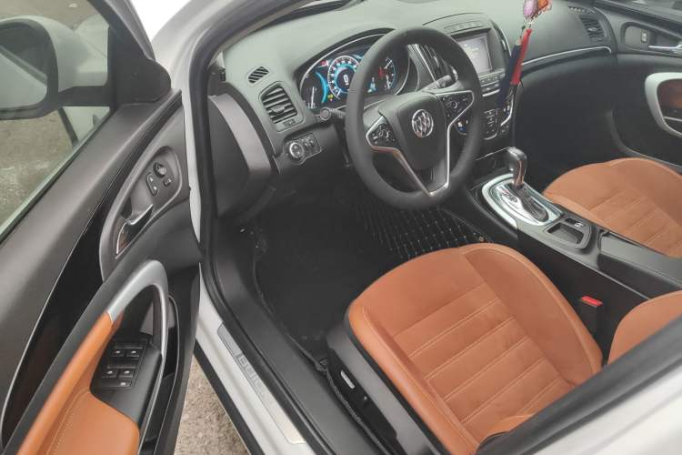Used Buick Regal 2015 1.6T Elite Tech Model Driver Seat