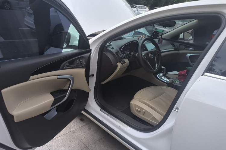 Used Buick Regal 2015 2.0L Elite Fashion Edition Driver Seat